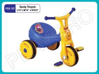 Manufacturer of Ducky Tricycle in Delhi